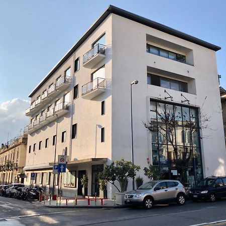 Hotel Cineapollo - Ogni Camera Un Film! Mesyna Zewnętrze zdjęcie