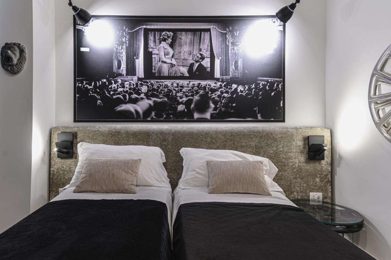 Hotel Cineapollo - Ogni Camera Un Film! Mesyna Zewnętrze zdjęcie