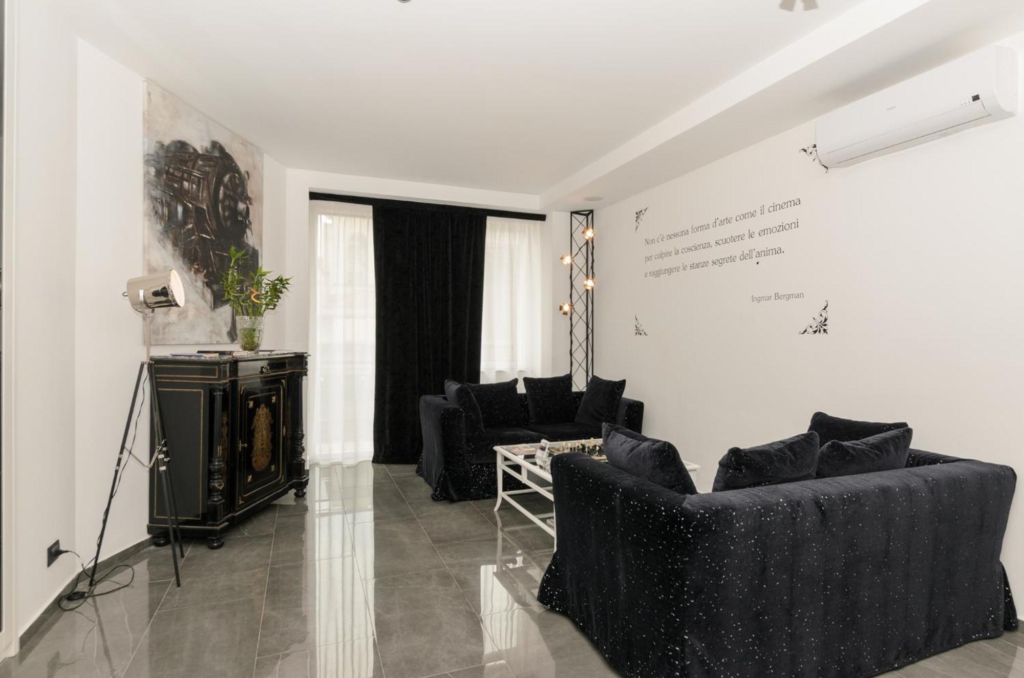 Hotel Cineapollo - Ogni Camera Un Film! Mesyna Zewnętrze zdjęcie